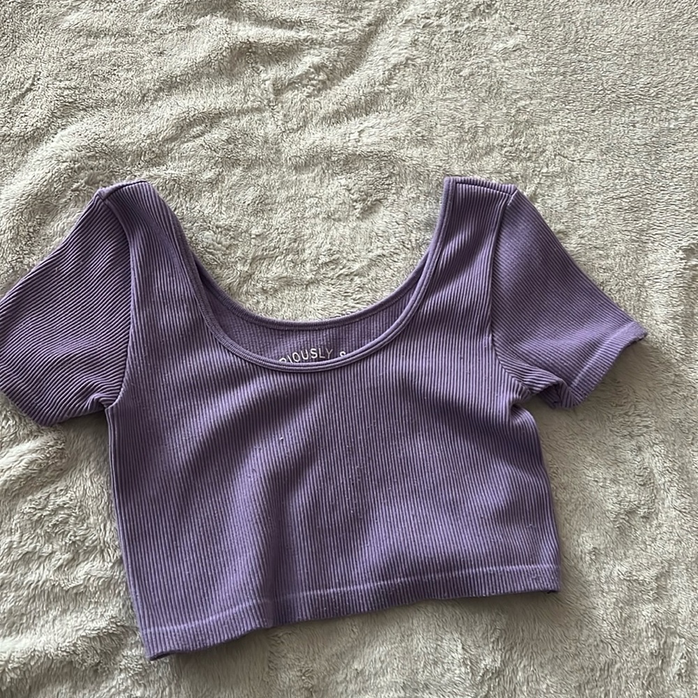 Aeropostale purple cropped shirt